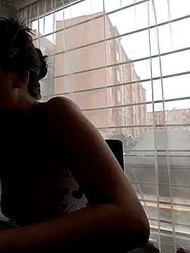 Snapshot of Bonny_Klote chatting on October 8, 2025, 3:31 pm Bonny Klote online show from October 8, 2025, 3:31 pm