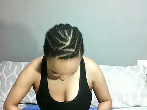 Snapshot of SmallSlut5 chatting on September 25, 2025, 4:32 pm SmallSlut5 online show from September 25, 2025, 4:32 pm