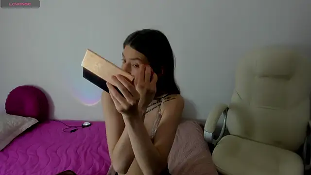 Tesa cute online show from December 13, 2024, 9:41 pm