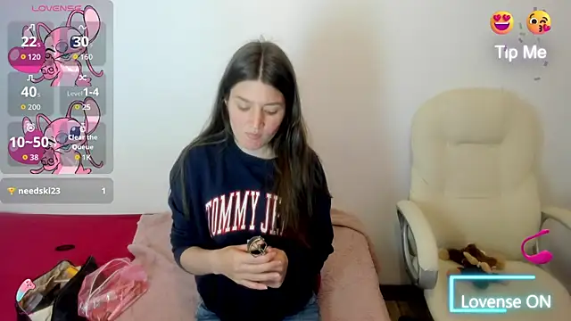 Tesa cute online show from September 29, 2025, 1:11 am