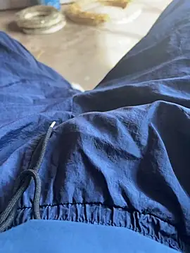 Snapshot of josle24 chatting on October 23, 2025, 8:18 pm josle24 online show from October 23, 2025, 8:18 pm