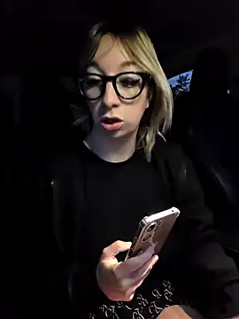 Snapshot of Giuliana_baby chatting on September 23, 2025, 5:32 am Giuliana baby online show from September 23, 2025, 5:32 am