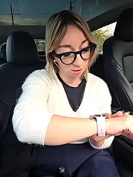 Snapshot of Giuliana_baby chatting on October 23, 2025, 4:06 pm Giuliana baby online show from October 23, 2025, 4:06 pm