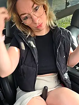 Snapshot of Giuliana_baby chatting on November 2, 2025, 8:28 am Giuliana baby online show from November 2, 2025, 8:28 am