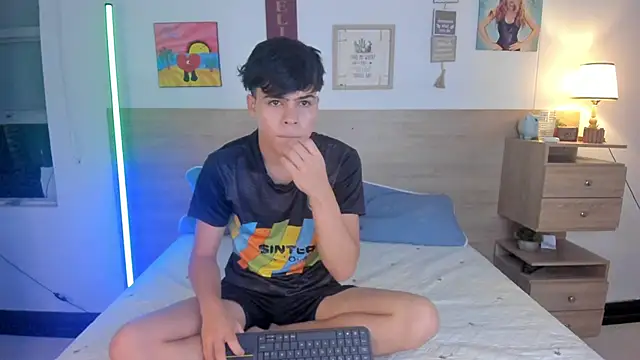 justinbiler online show from October 11, 2025, 12:47 pm