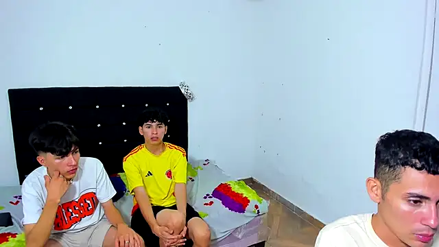 Snapshot of Alexander_and_Xiao chatting on February 27, 2025, 4:09 am Alexander and Xiao online show from February 27, 2025, 4:09 am
