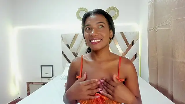 Snapshot of KriisvanyLeroy chatting on March 1, 2026, 12:56 am KriisvanyLeroy online show from March 1, 2026, 12:56 am