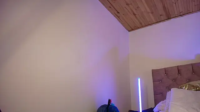 miaa saenz1 online show from October 11, 2025, 3:28 am