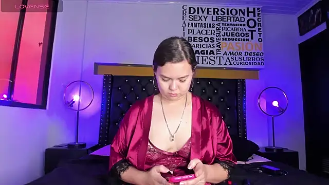 MADISSONLOVE  online show from February 13, 2025, 12:11 pm