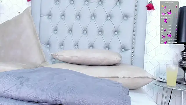 Snapshot of Katalella_murillo chatting on February 18, 2025, 6:37 am Katalella murillo online show from February 18, 2025, 6:37 am