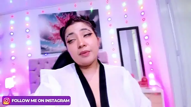 Emma monserrat online show from January 23, 2025, 9:39 am