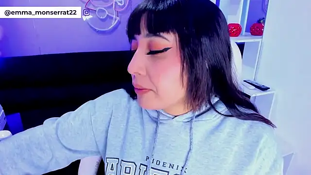 Snapshot of Emma_monserrat chatting on April 11, 2026, 11:14 am Emma monserrat online show from April 11, 2026, 11:14 am