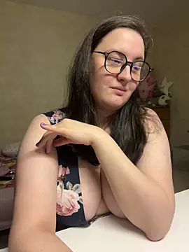 hungry1bunny online show from December 6, 2024, 2:46 am