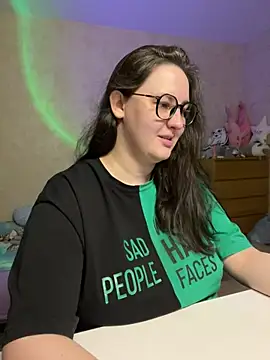 hungry1bunny online show from March 13, 2025, 6:01 pm