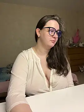 hungry1bunny online show from May 23, 2026, 5:17 pm