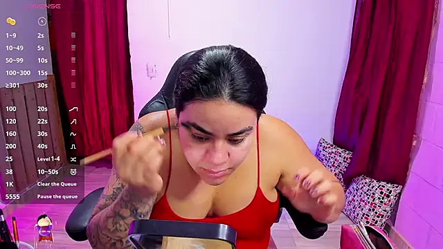 Snapshot of Sharon_hils chatting on December 31, 2024, 1:52 pm Sharon hils online show from December 31, 2024, 1:52 pm