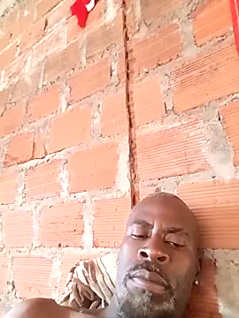 Yairelnegro online show from March 22, 2026, 7:50 pm