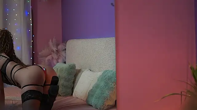 Snapshot of SabrinaHope chatting on February 13, 2026, 10:28 pm SabrinaHope online show from February 13, 2026, 10:28 pm