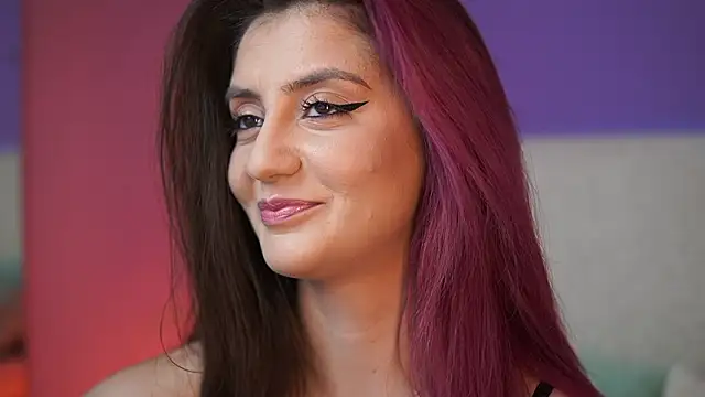 Snapshot of SabrinaHope chatting on March 8, 2026, 11:19 pm SabrinaHope online show from March 8, 2026, 11:19 pm