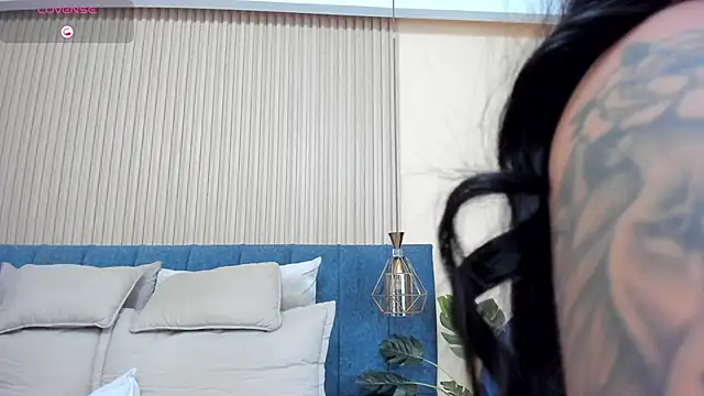 kathecute   online show from March 21, 2026, 1:43 am