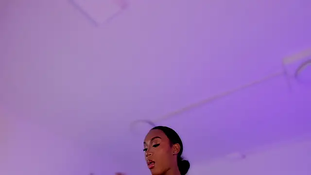 ChaynnaCooper online show from February 5, 2026, 3:44 am