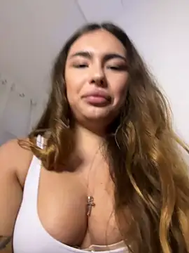 mint melissaaa online show from January 17, 2025, 5:19 pm