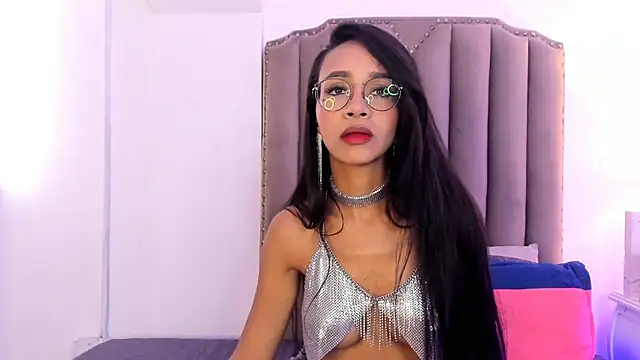 Snapshot of SamanthaFerrer__ chatting on January 24, 2025, 7:49 pm SamanthaFerrer   online show from January 24, 2025, 7:49 pm