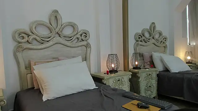 Snapshot of SamanthaFerrer__ chatting on September 23, 2025, 7:50 pm SamanthaFerrer   online show from September 23, 2025, 7:50 pm