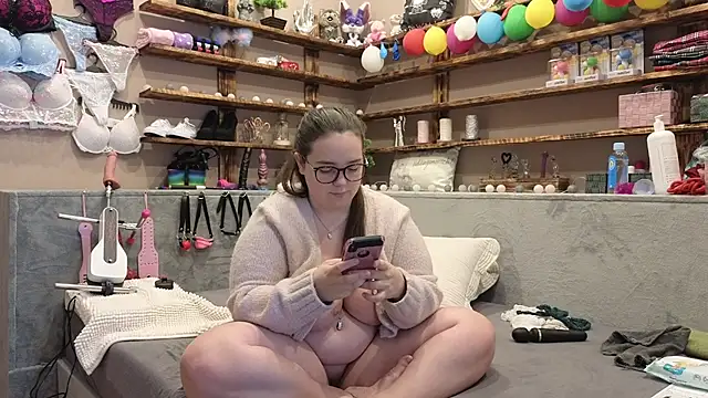 Kimberly-Caprice online show from February 13, 2025, 8:38 am