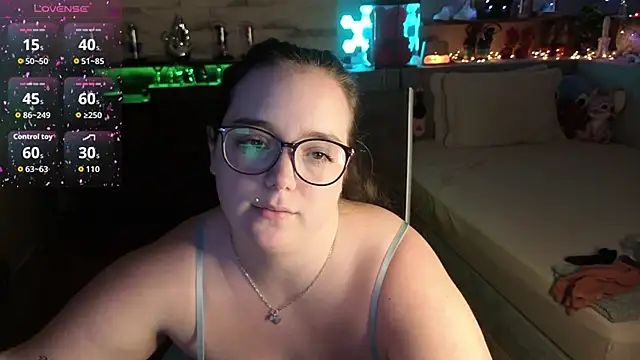 Snapshot of Kimberly-Caprice chatting on March 11, 2026, 7:53 pm Kimberly-Caprice online show from March 11, 2026, 7:53 pm