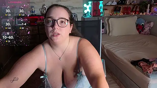 Snapshot of Kimberly-Caprice chatting on March 18, 2026, 7:44 am Kimberly-Caprice online show from March 18, 2026, 7:44 am