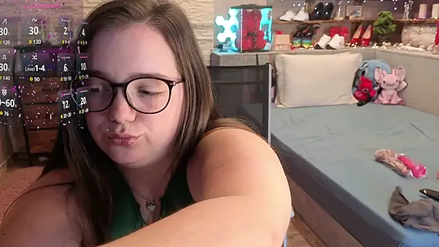 Snapshot of Kimberly-Caprice chatting on May 4, 2026, 6:09 am Kimberly-Caprice online show from May 4, 2026, 6:09 am