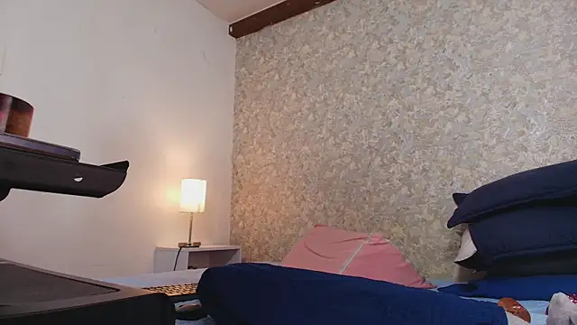 nicol f online show from September 20, 2025, 7:26 pm