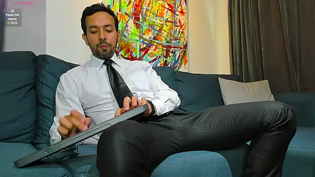 Snapshot of tommy_raym0ndg chatting on October 14, 2025, 7:47 pm tommy raym0ndg online show from October 14, 2025, 7:47 pm