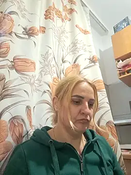 Malichkaanna30 online show from October 16, 2025, 2:18 pm