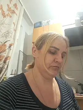 Malichkaanna30 online show from November 26, 2025, 5:58 pm