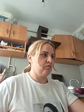 Malichkaanna30 online show from April 7, 2026, 1:55 pm