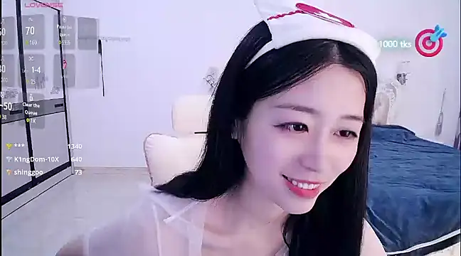 Snapshot of CN-xiaofei chatting on February 15, 2025, 12:01 pm CN-xiaofei online show from February 15, 2025, 12:01 pm