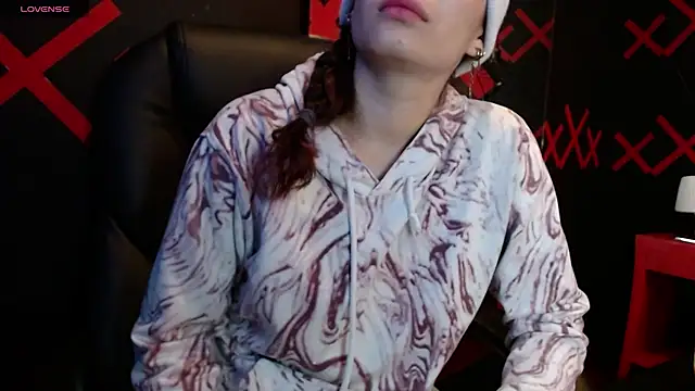  yuyi online show from February 18, 2025, 11:22 am