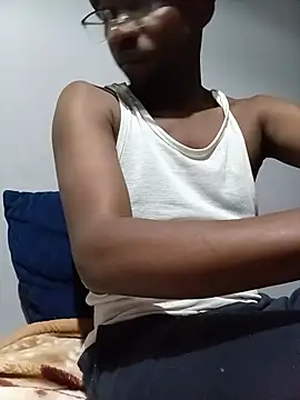 TheeRealShow online show from August 6, 2026, 11:06 pm
