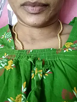 Snapshot of Ambika01 chatting on February 13, 2026, 5:58 am Ambika01 online show from February 13, 2026, 5:58 am