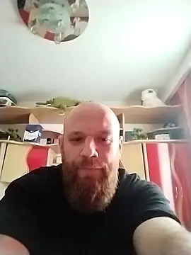 Kracanut online show from February 8, 2026, 7:01 am