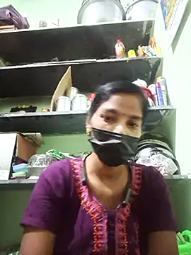 anusiya01 online show from December 18, 2024, 2:38 pm