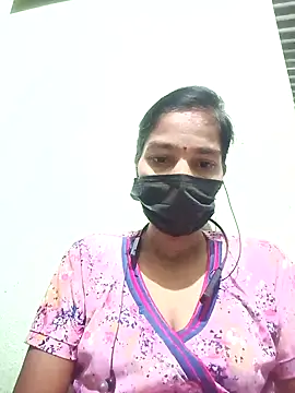 anusiya01 online show from January 1, 2025, 5:00 pm