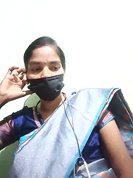 anusiya01 online show from September 21, 2025, 3:57 pm