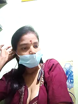 anusiya01 online show from November 28, 2025, 4:20 pm