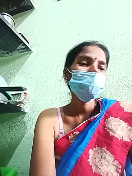 anusiya01 online show from December 18, 2025, 3:23 am