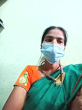 anusiya01 online show from December 20, 2025, 3:46 am