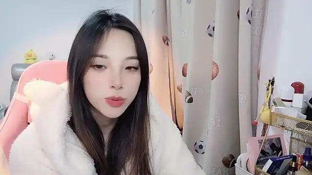ooo   mimi online show from December 24, 2024, 11:38 am