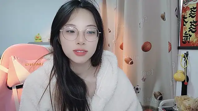 ooo   mimi online show from February 11, 2025, 1:52 am